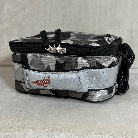 Pottery Barn Kids Mackenzie Camo Grey Classic Reflective Lunch Box - Picture 5 of 7